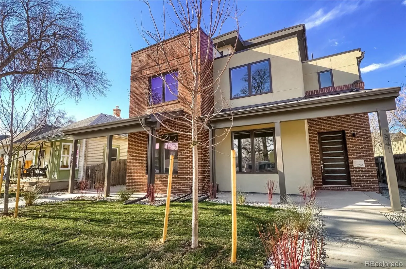2841 South Acoma Street — photo 1