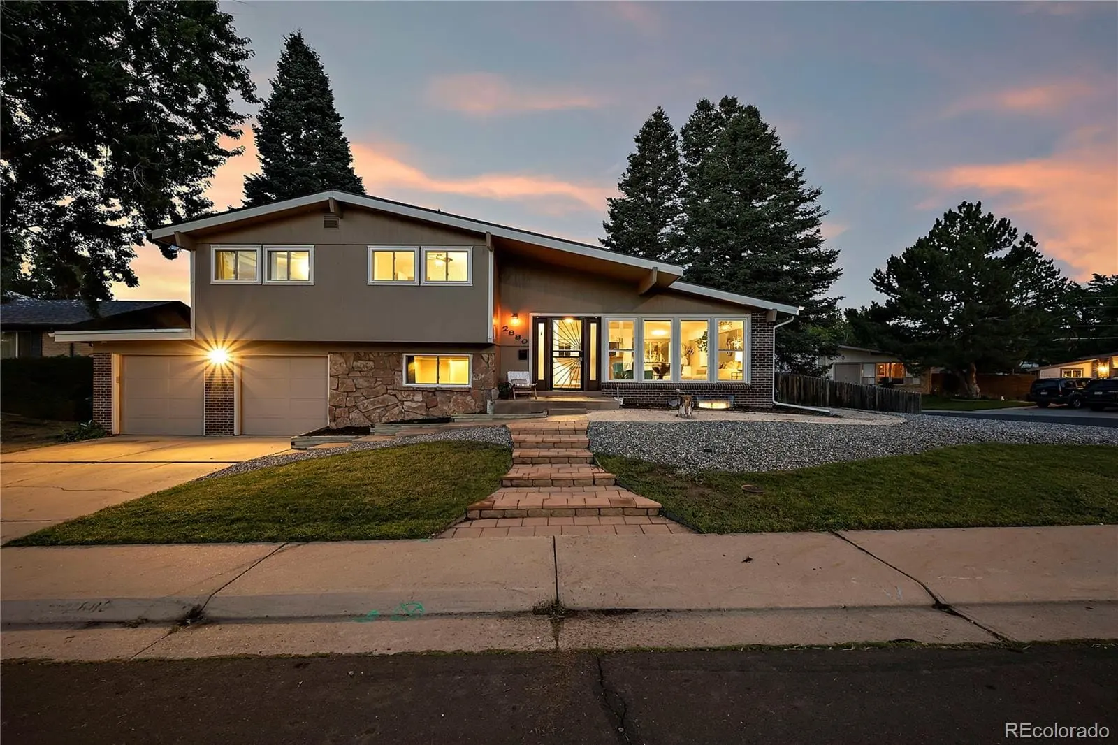 2880 South Valentia Street — photo 1