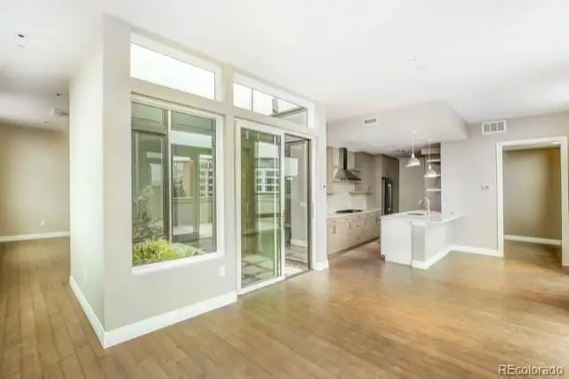 275 South Garfield Street, Unit 3001 — photo 2