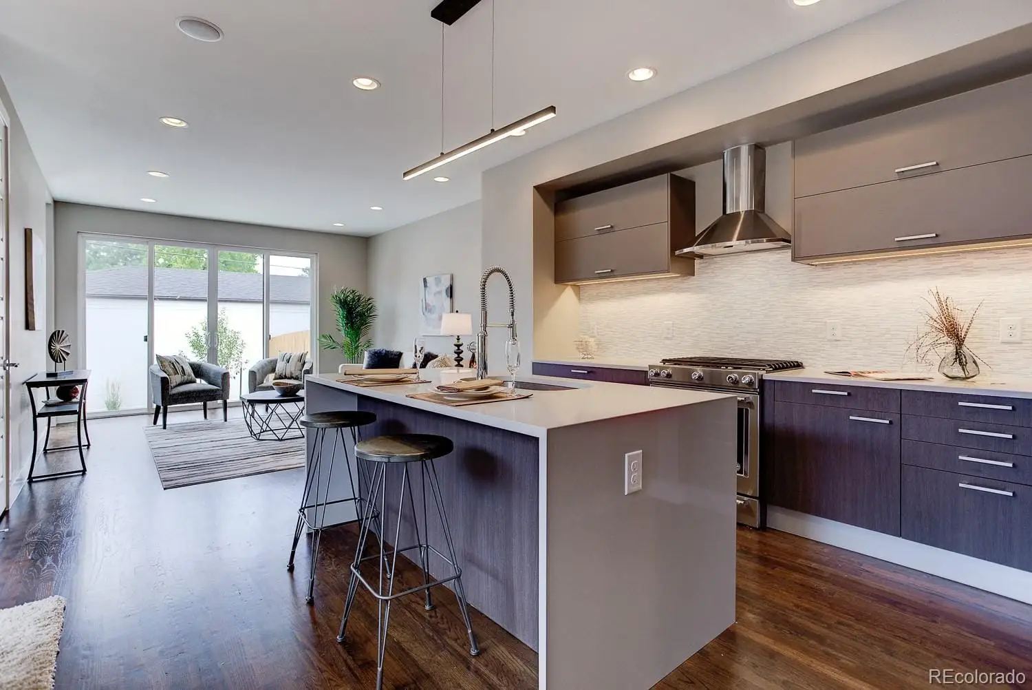 2853 South Cherokee Street — photo 3