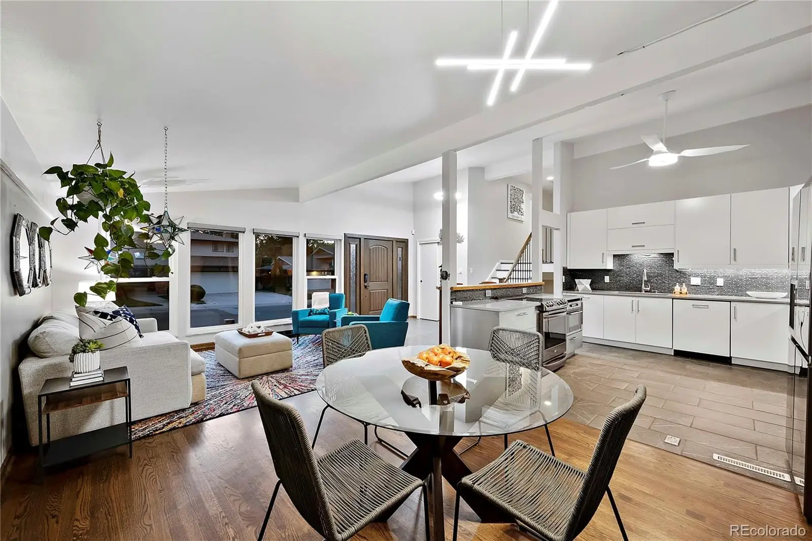2880 South Valentia Street — photo 4
