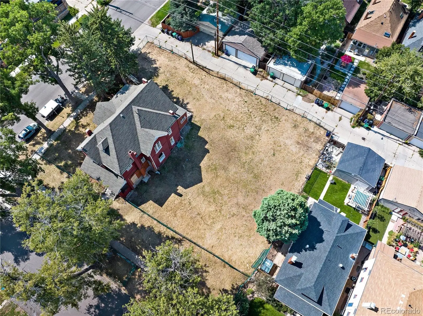 An aerial view of house with a yard at 2515 North Gaylord Street