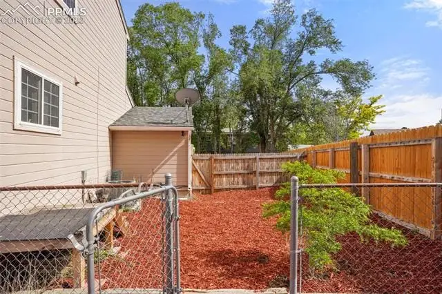 1313 Friendship Lane West — photo 5