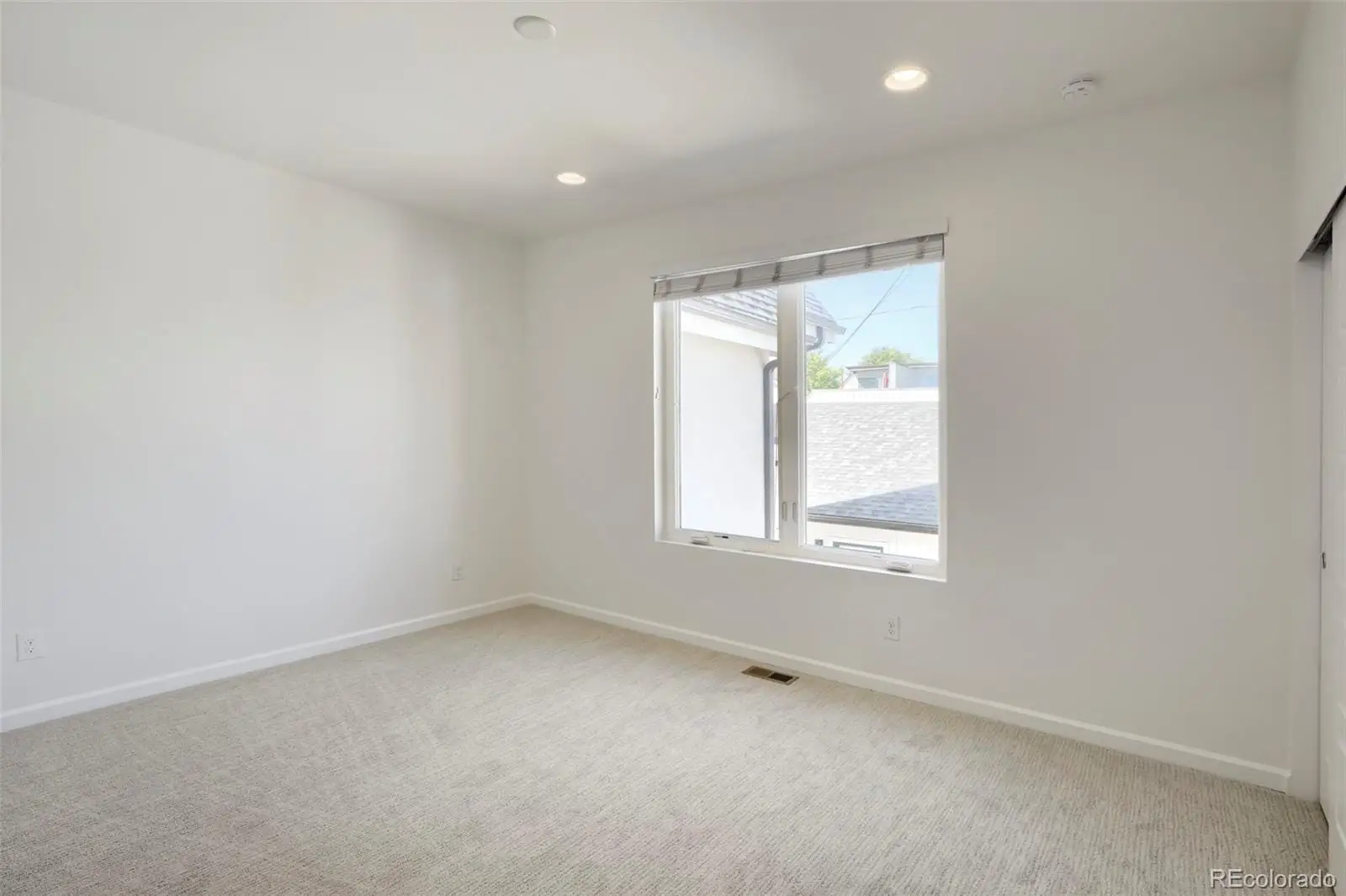 1031 Julian Street — photo 16